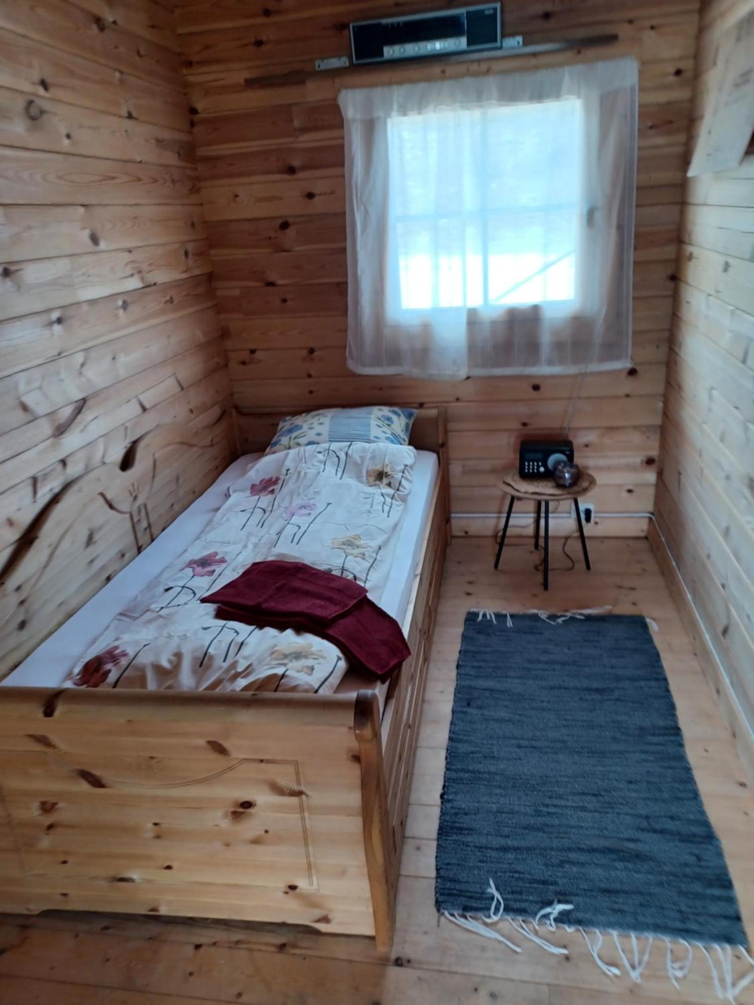 Stensens Overnatting Russenes Buitenkant foto